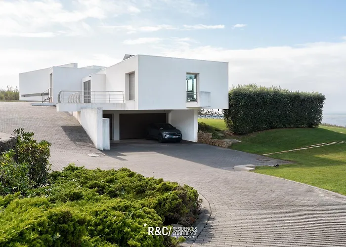 Casa Areias - Surf, Golf And A Wonderful Sea View וילה